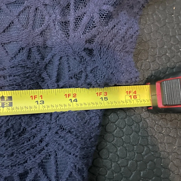 Lulus ‎ SZ small Navy Blue Floral Crochet Lace Short Sleeve Mini Dress - Picture 7 of 10